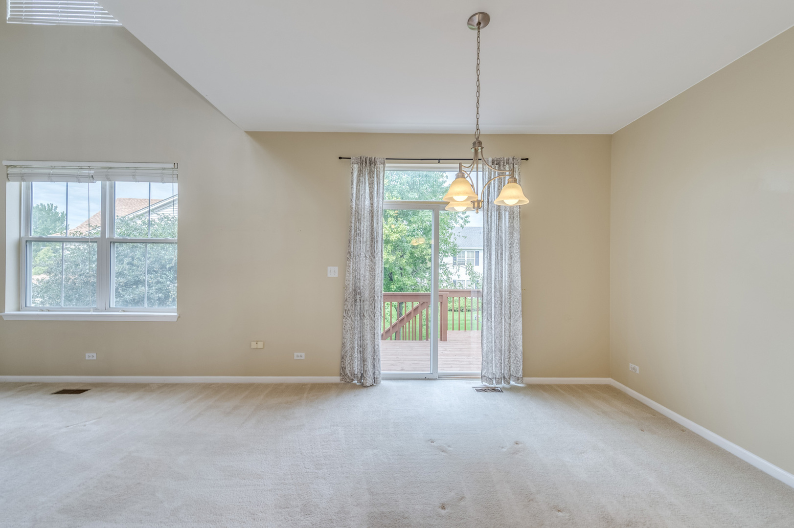 321 Grand Ridge Road, Unit 321 St. Charles, IL 60175 - Photo 9 of 36 Gallery Image 9