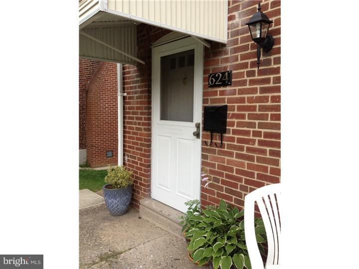 624 Braxton Road Ridley Park, PA 19078 - Photo 4 of 24 Patio
