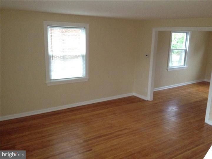 624 Braxton Road Ridley Park, PA 19078 - Photo 6 of 24 Living Room