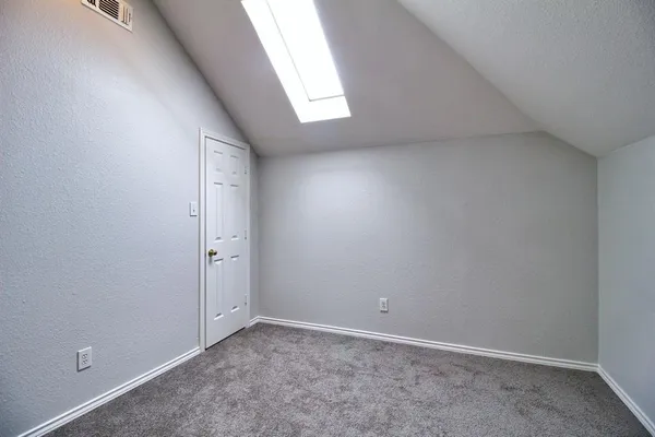 $2,700 | 8435 Creekside Circle, Frisco, TX 75034
