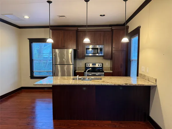 $1,450 | 334 West 22nd Street, Unit A, Houston, TX 77008