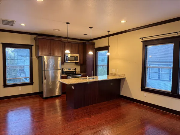 $1,450 | 334 West 22nd Street, Unit A, Houston, TX 77008