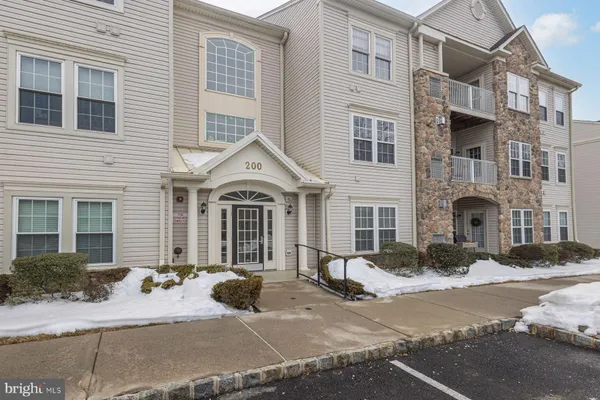 $379,000 | 200 Evodia Circle, Unit 204, Warrington, PA 18976