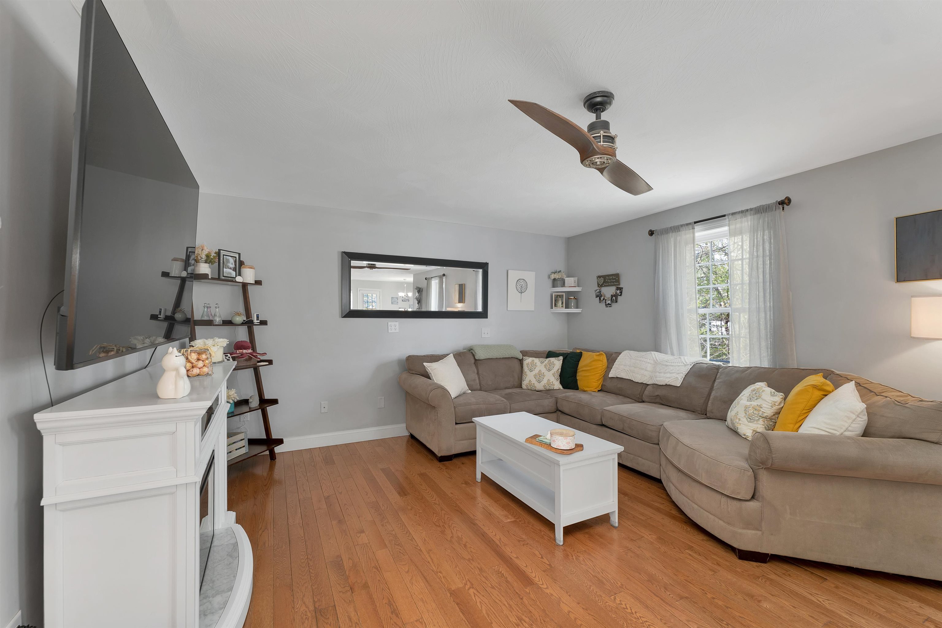17 Blueberry Hill Road Raymond, NH 03077 - Photo 2 of 59 Gallery Image 2