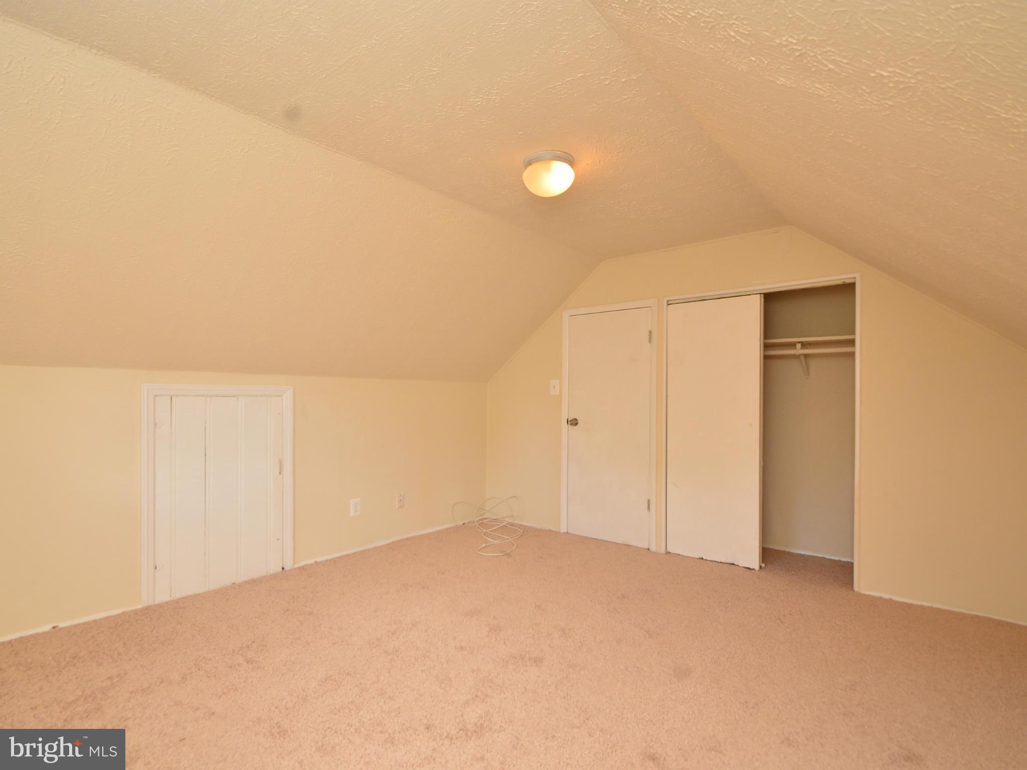 5716 Onnen Road Baltimore, MD 21206 - Photo 22 of 30 Bedroom