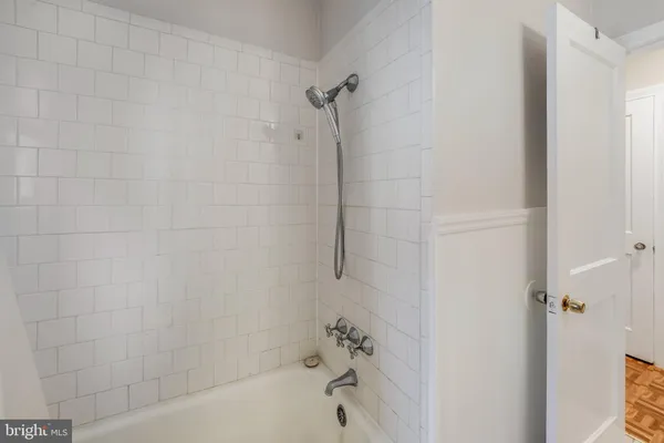 $1,795 | 2726 Washington Boulevard, Unit 2, Arlington, VA 22201