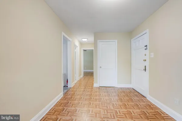 $1,795 | 2726 Washington Boulevard, Unit 2, Arlington, VA 22201