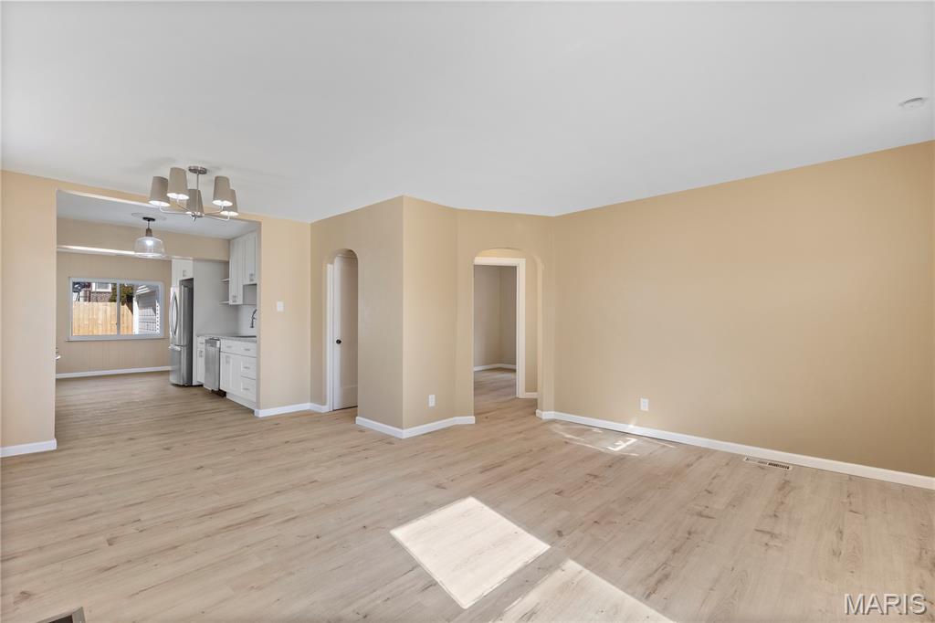 8257 Watson Road St. Louis, MO 63119 - Photo 9 of 29