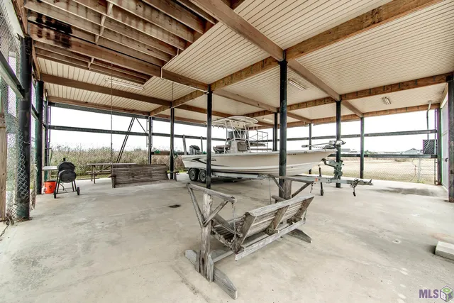 $250,000 | 988 Four Point Road, Dulac, LA 70353