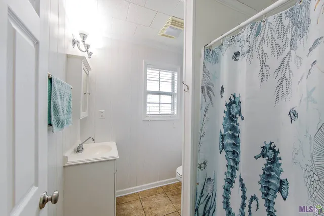 $250,000 | 988 Four Point Road, Dulac, LA 70353