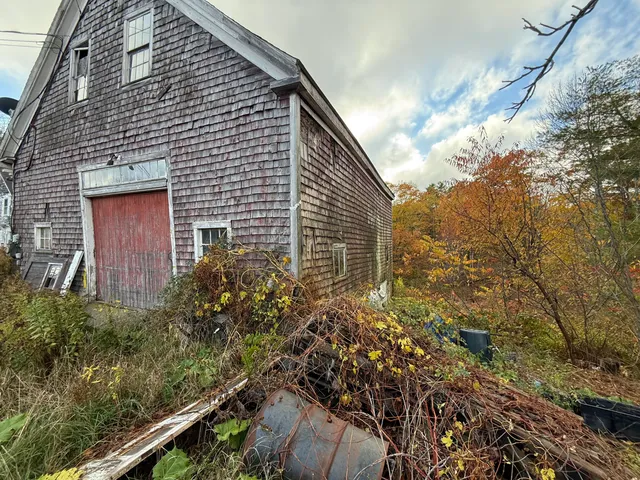 $165,000 | 280 Rockland Street, Rockport, ME 04856