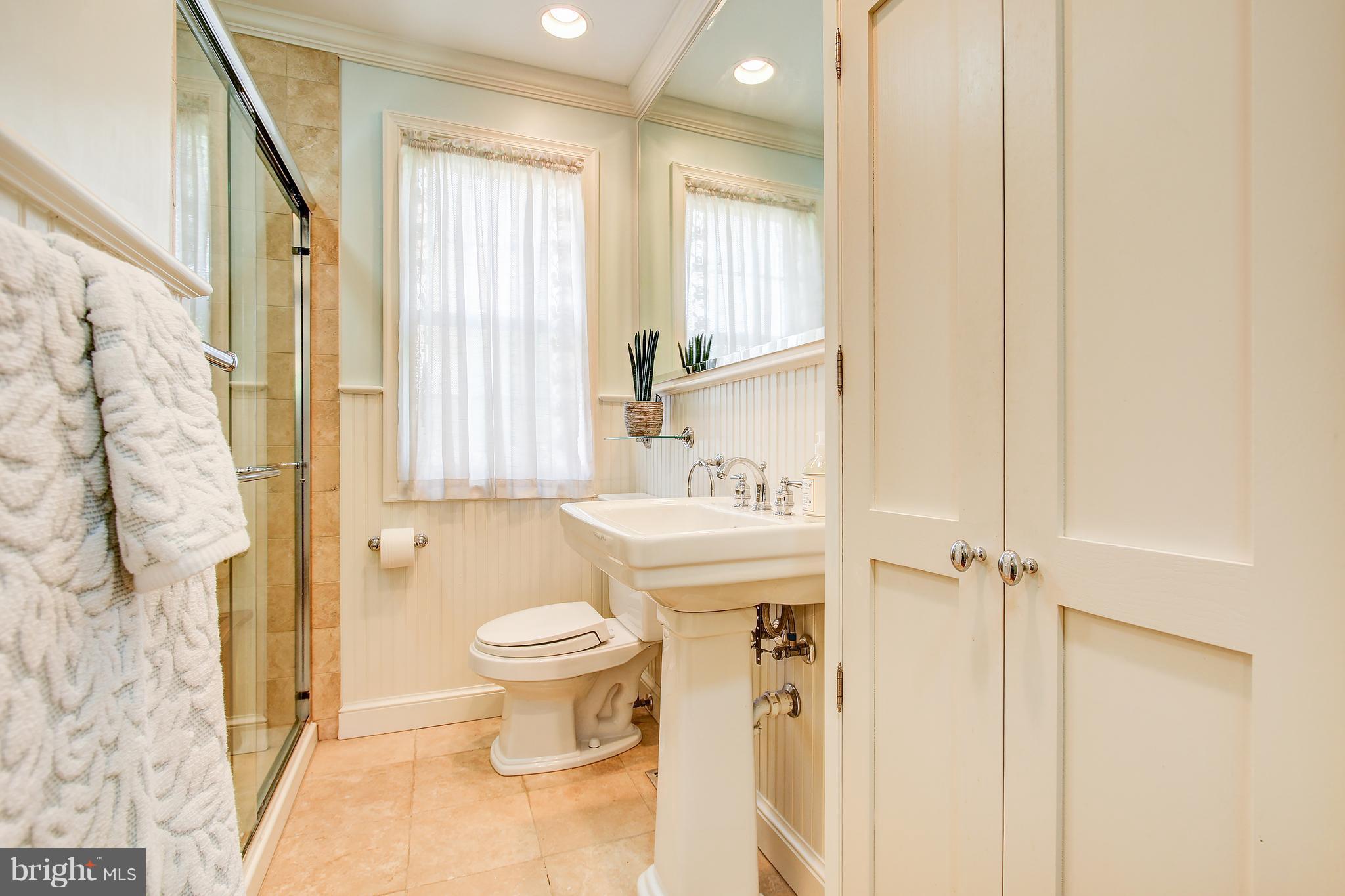 10000 Quinby Street Silver Spring, MD 20901 - Photo 14 of 30 Bath
