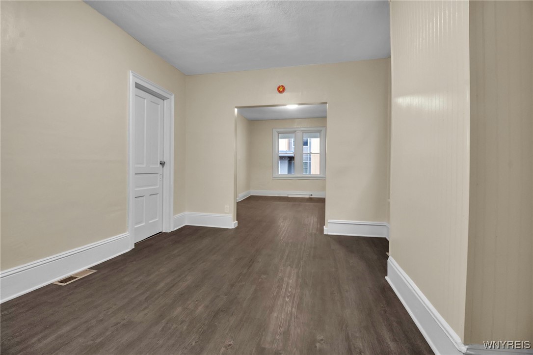 640 Grant Street Buffalo, NY 14213 - Photo 13 of 45