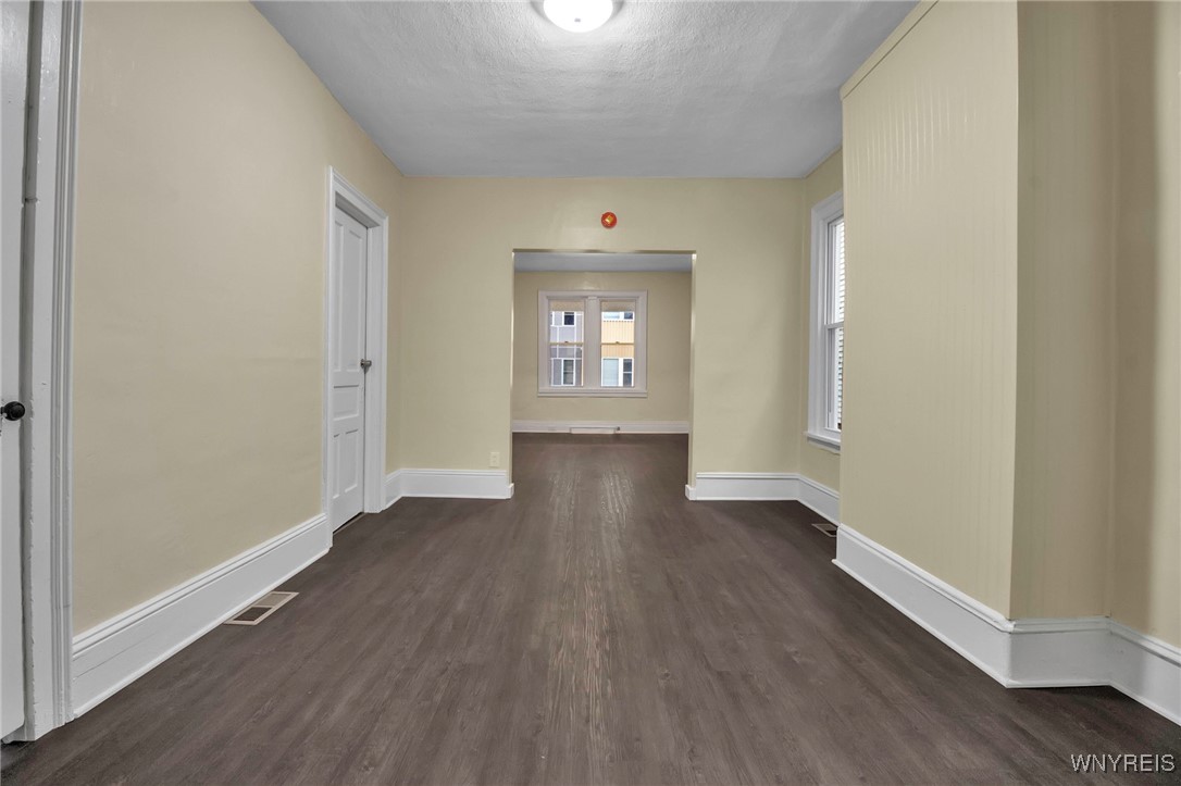 640 Grant Street Buffalo, NY 14213 - Photo 14 of 45