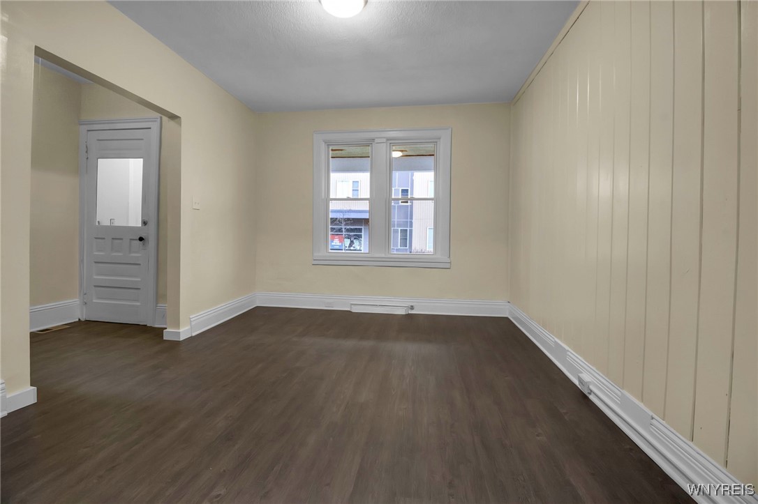 640 Grant Street Buffalo, NY 14213 - Photo 6 of 45