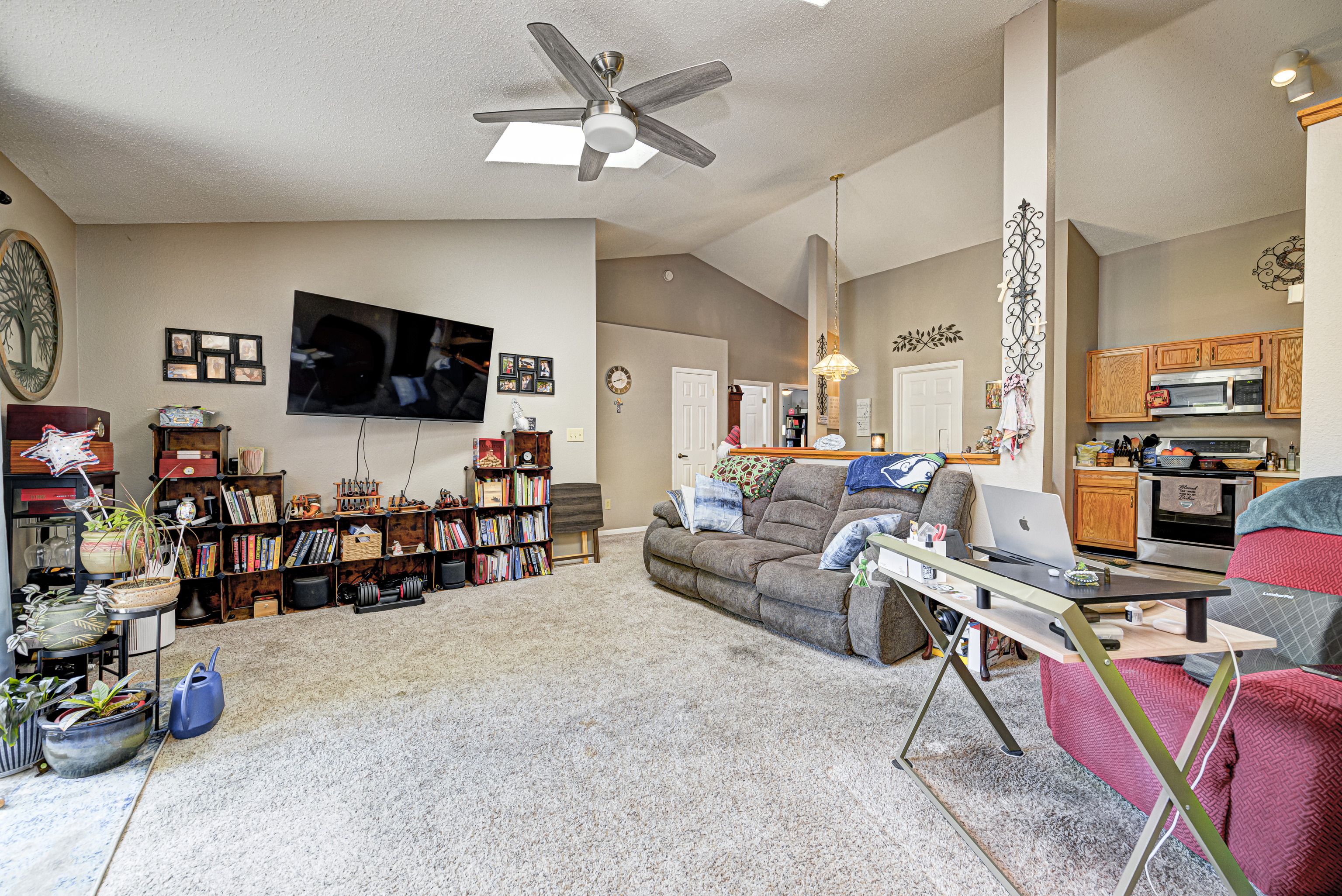 7261 Broyles Lane Indianapolis, IN 46217 - Photo 4 of 24