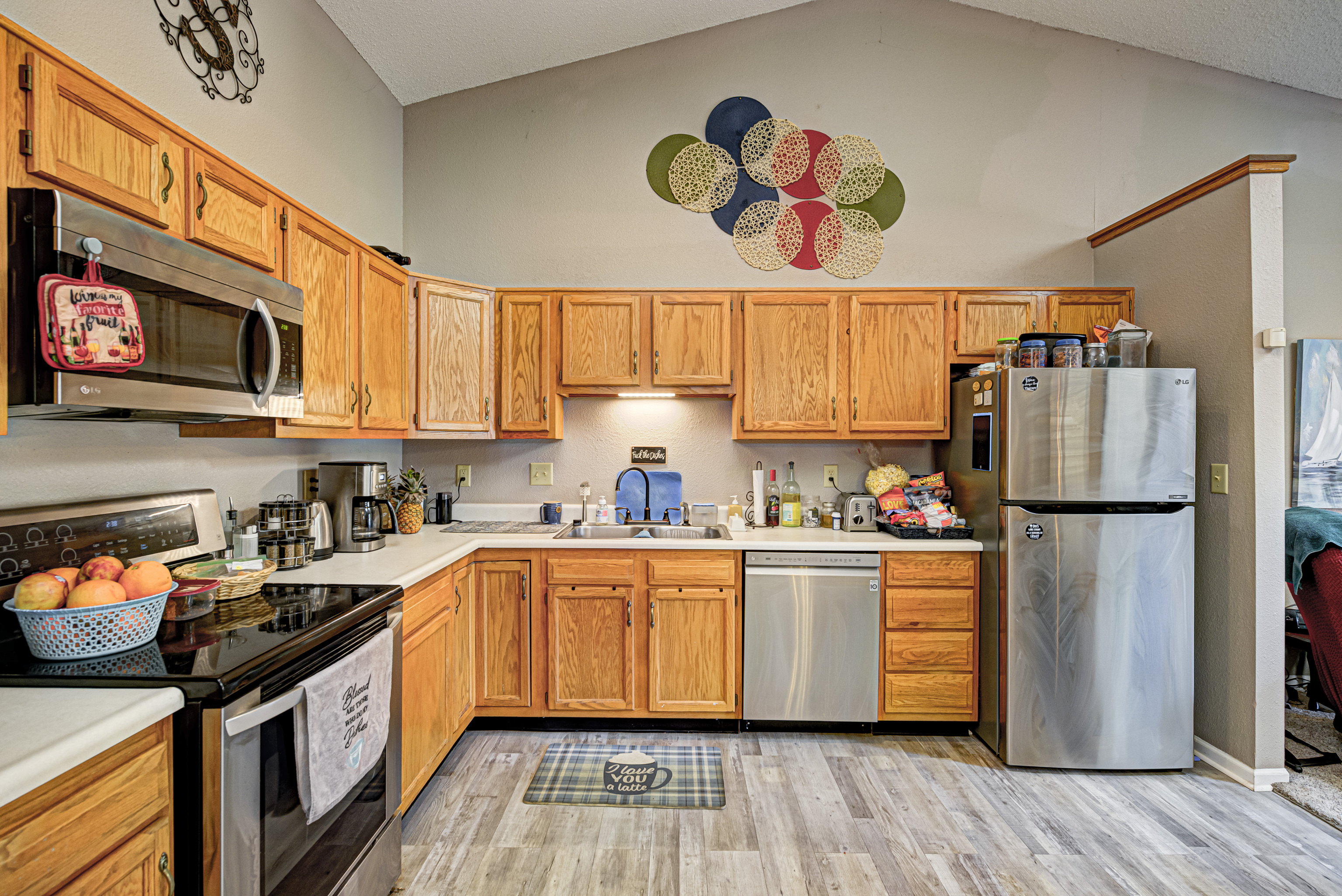 7261 Broyles Lane Indianapolis, IN 46217 - Photo 8 of 24