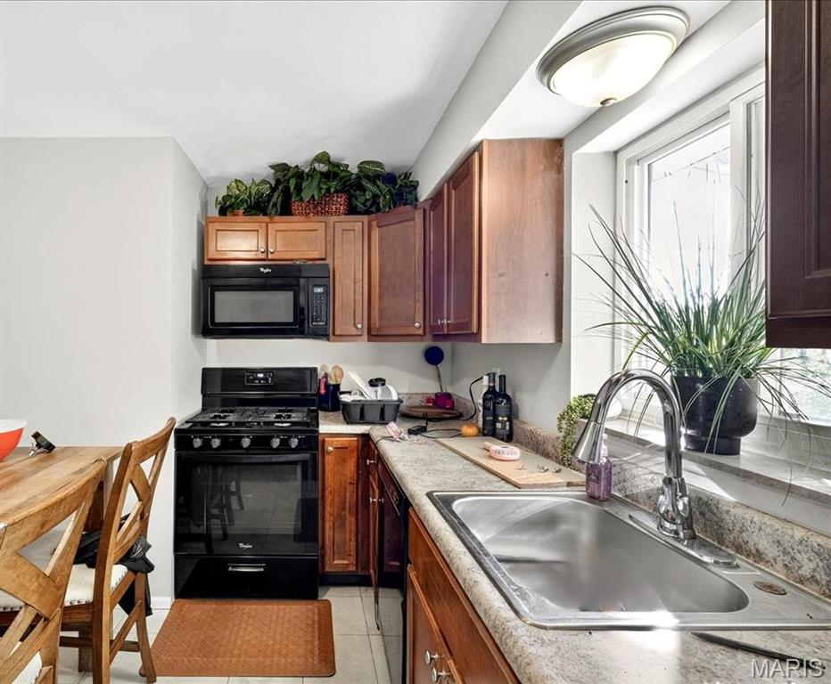 1947 Brown Road St. Louis, MO 63114 - Photo 8 of 24 Gallery Image 8