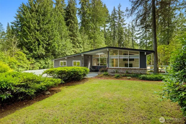 $4,000 | 18833 Northeast 165th Street, Woodinville, WA 98072