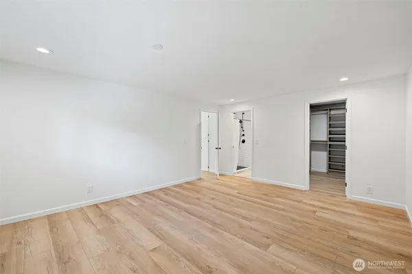 $4,000 | 18833 Northeast 165th Street, Woodinville, WA 98072