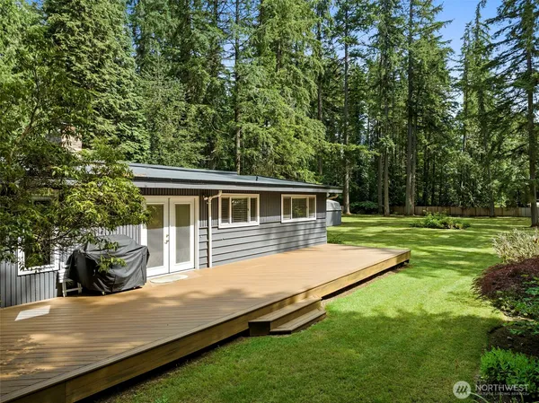 $4,000 | 18833 Northeast 165th Street, Woodinville, WA 98072