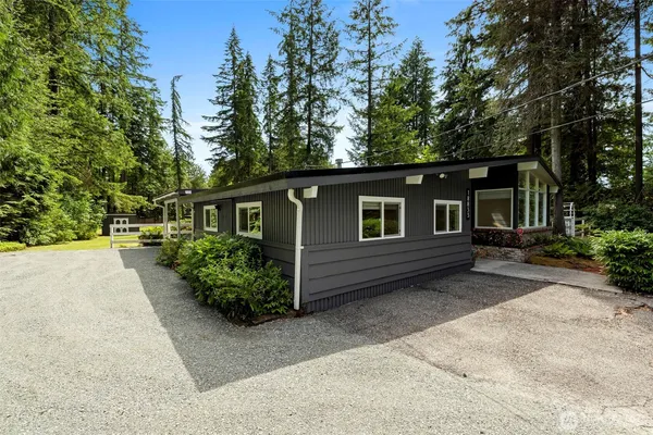 $4,000 | 18833 Northeast 165th Street, Woodinville, WA 98072