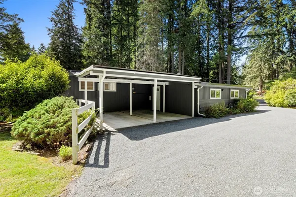 $4,000 | 18833 Northeast 165th Street, Woodinville, WA 98072