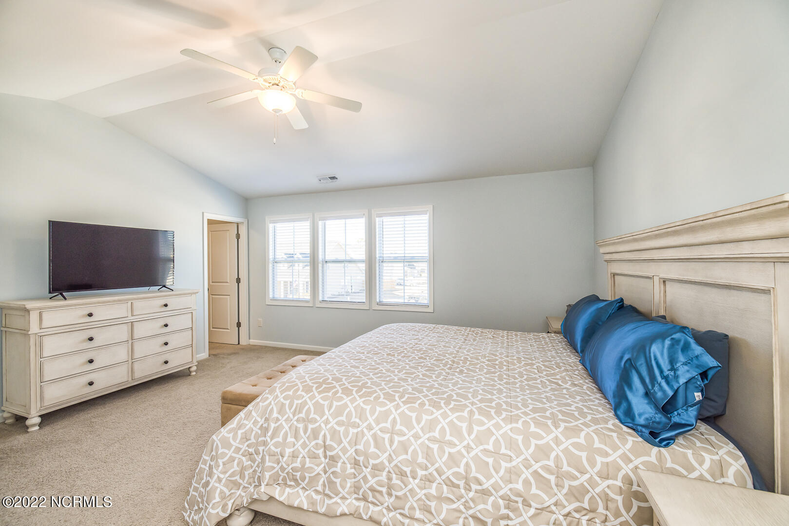 124 Violetear Ridge Hampstead, NC 28443 - Photo 35 of 74 35