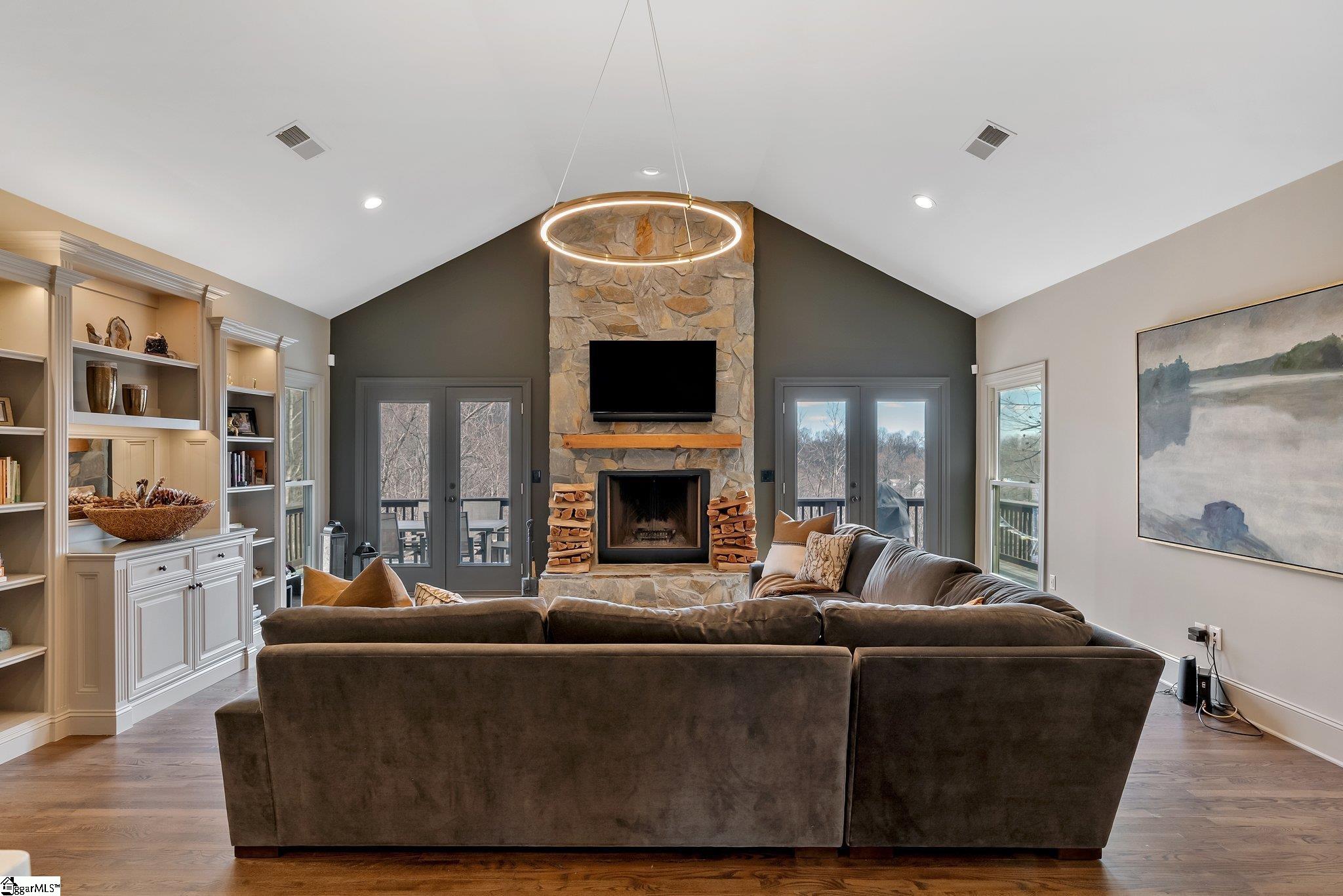 71 Raptor Way Landrum, SC 29356 - Photo 3 of 39