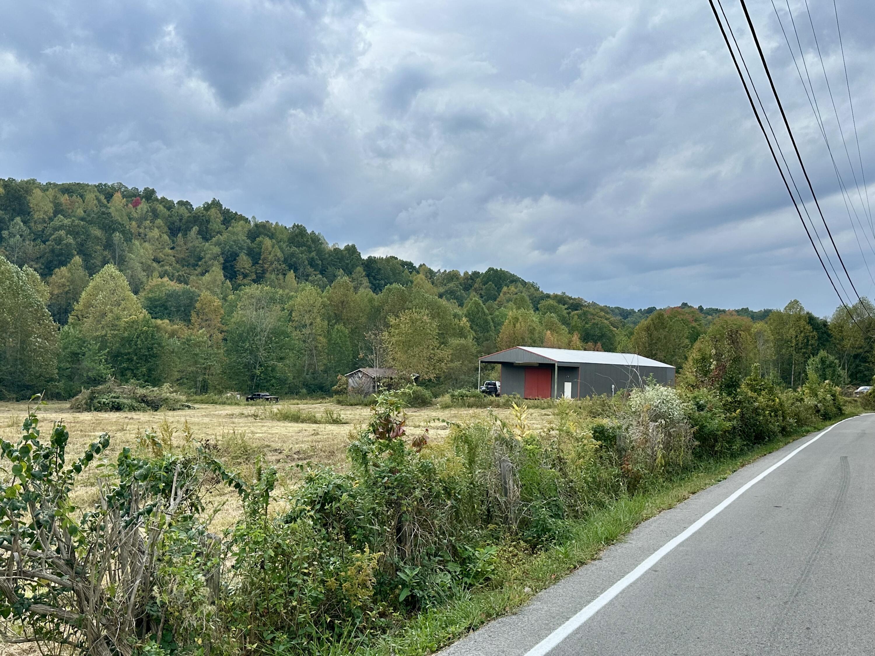 1073 Old Way Road London, KY 40741 - Photo 5 of 35 STORAGE BARN AND 2 PONDS