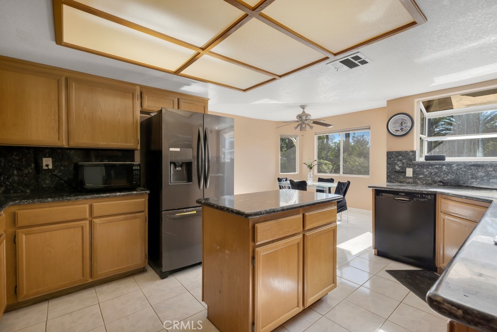 18614 Ingomar Street Reseda, CA 91335 - Photo 15 of 55