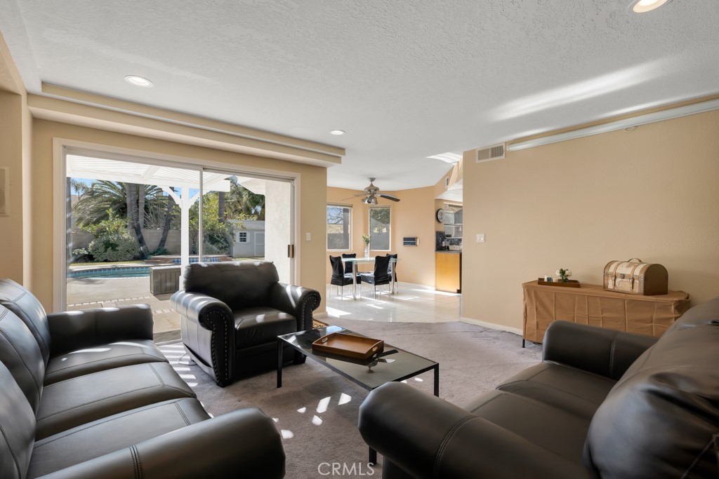 18614 Ingomar Street Reseda, CA 91335 - Photo 20 of 55