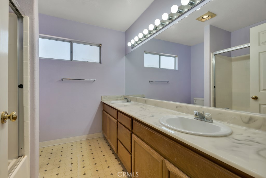 18614 Ingomar Street Reseda, CA 91335 - Photo 46 of 55