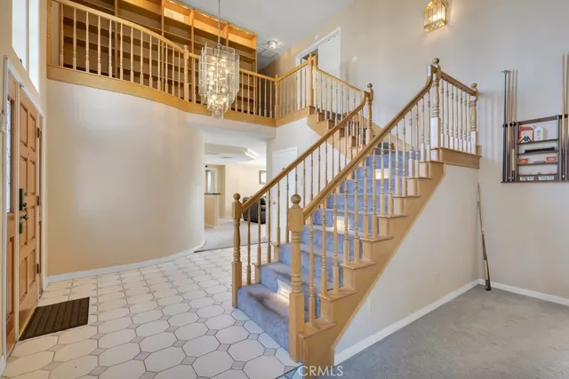 $1,180,000 | 18614 Ingomar Street, Reseda, CA 91335