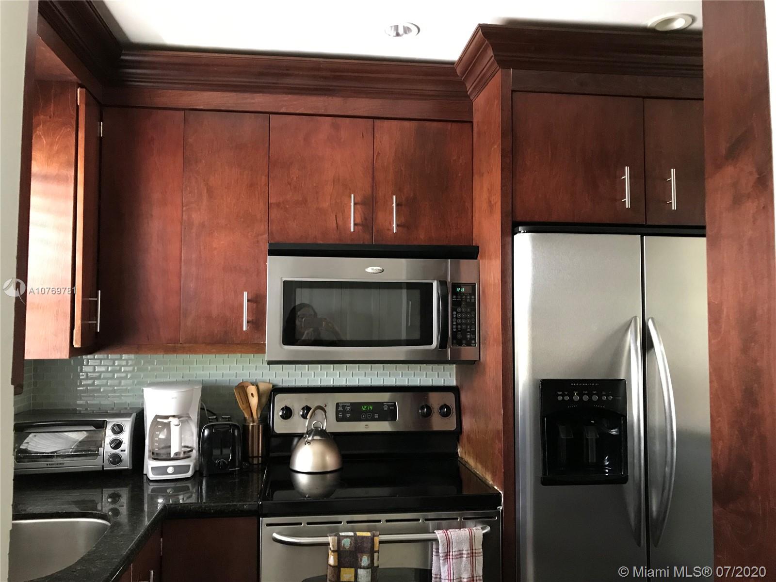 9855 Sandalfoot Boulevard, Unit 318 Boca Raton, FL 33428 - Photo 11 of 36