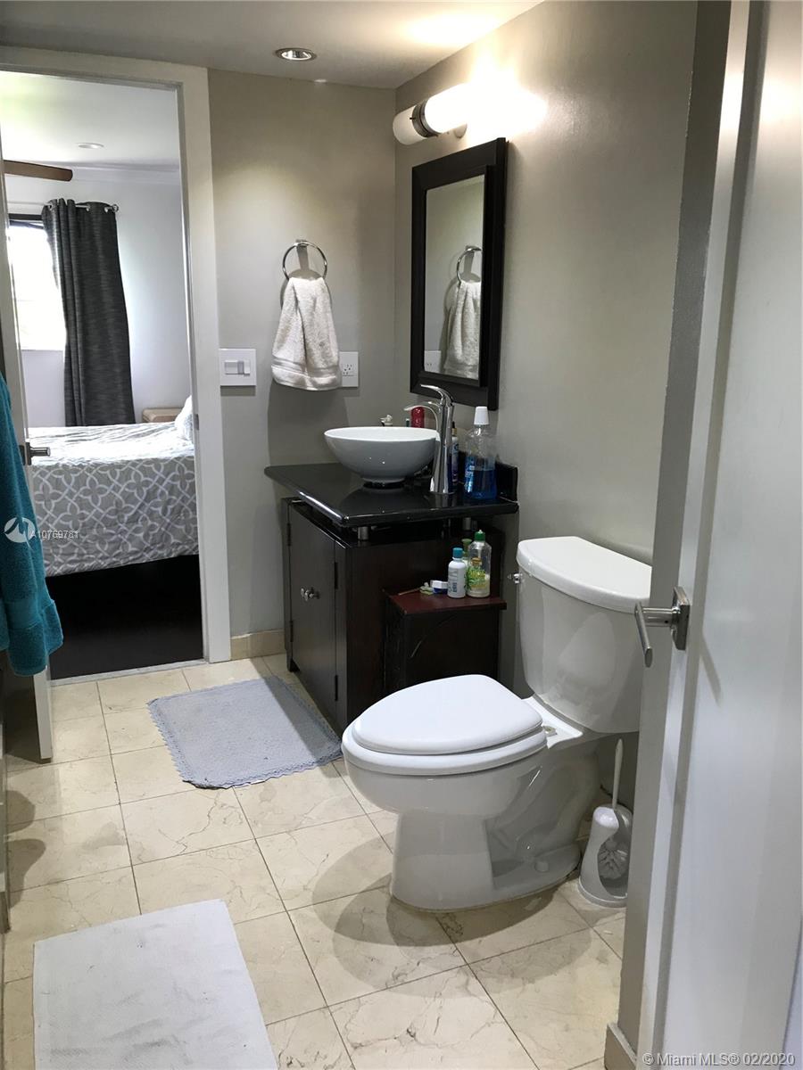 9855 Sandalfoot Boulevard, Unit 318 Boca Raton, FL 33428 - Photo 17 of 36