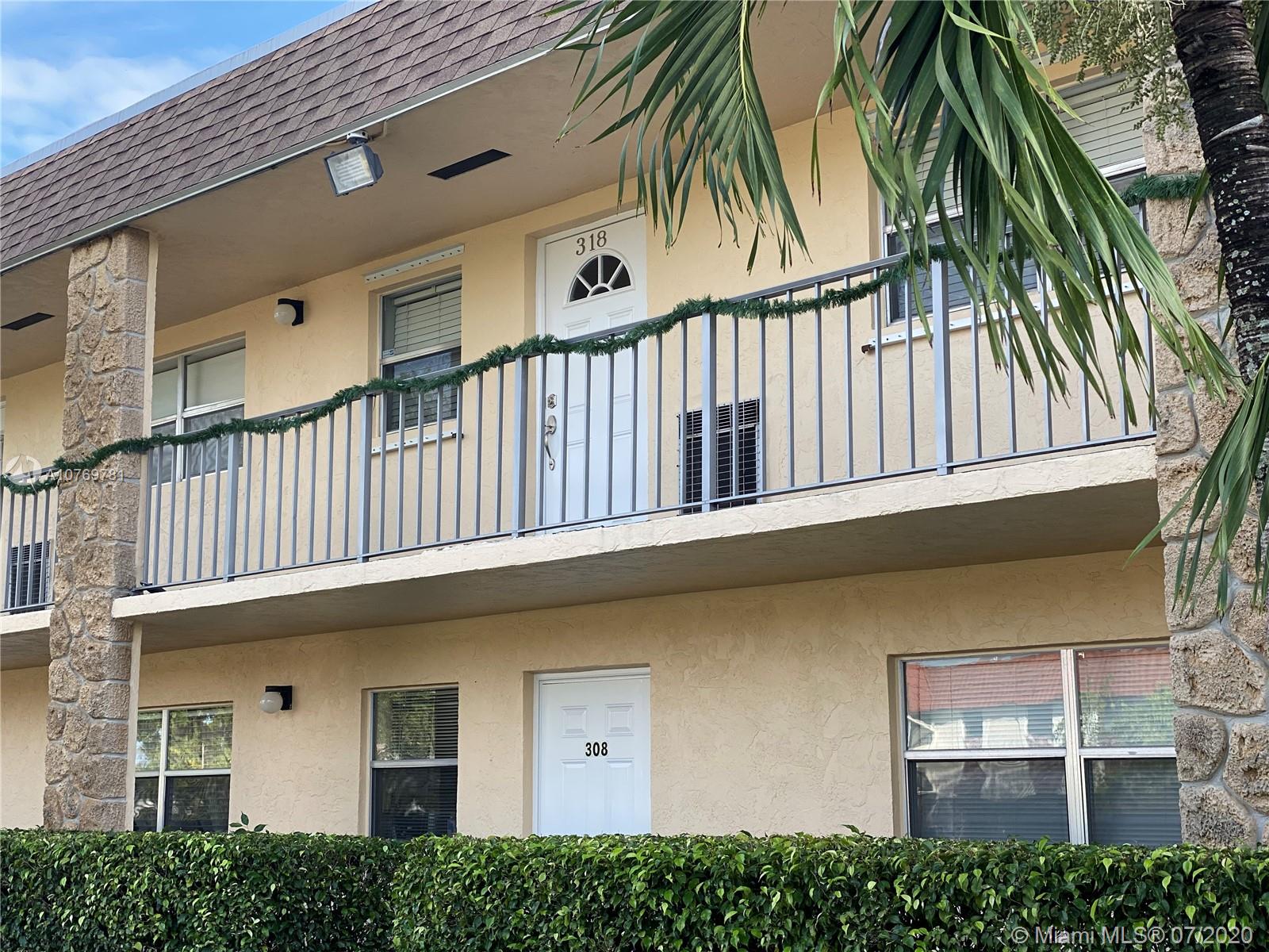 9855 Sandalfoot Boulevard, Unit 318 Boca Raton, FL 33428 - Photo 6 of 36