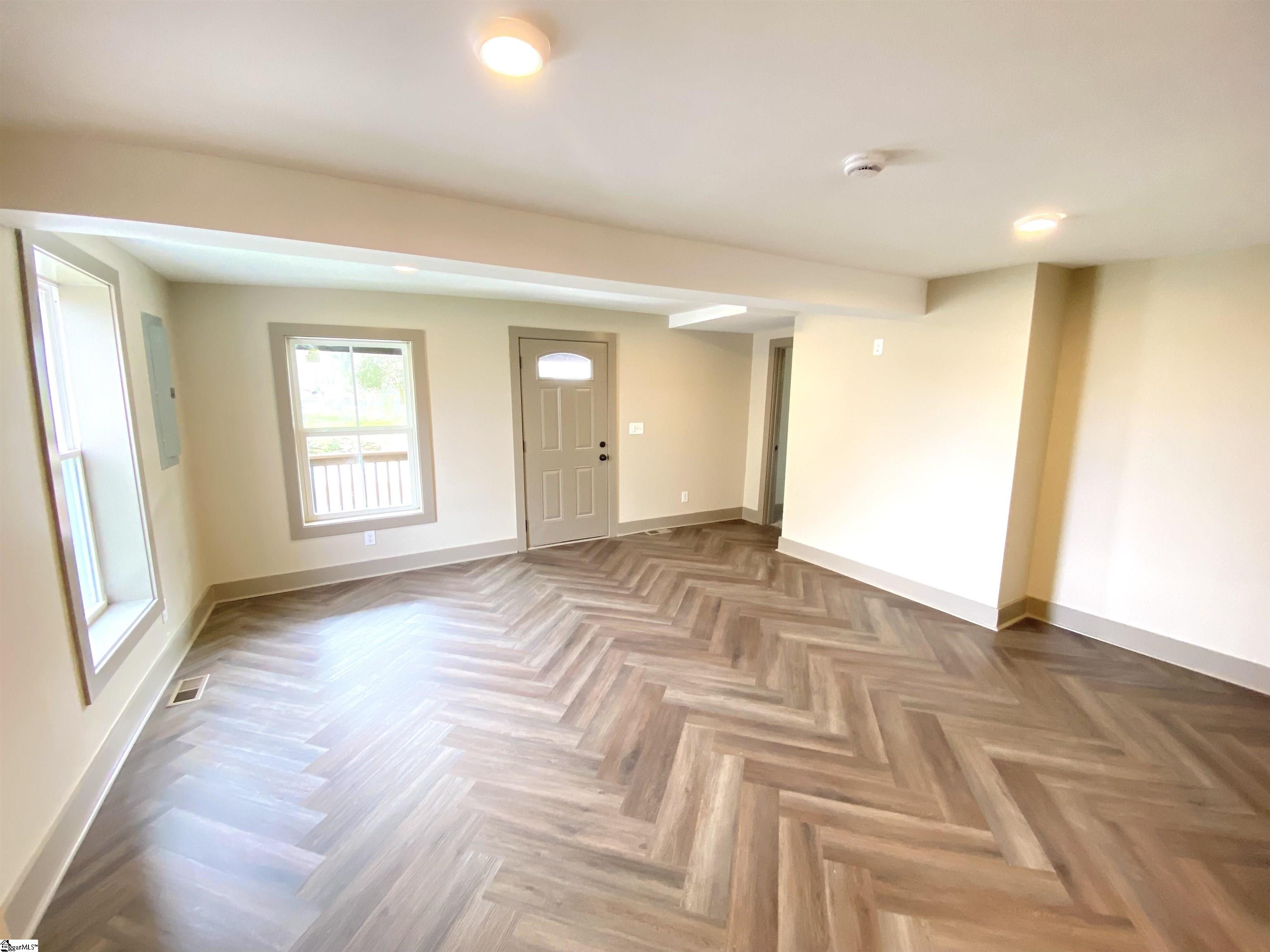 141 High Street Converse, SC 29307 - Photo 7 of 31 Gallery Image 7