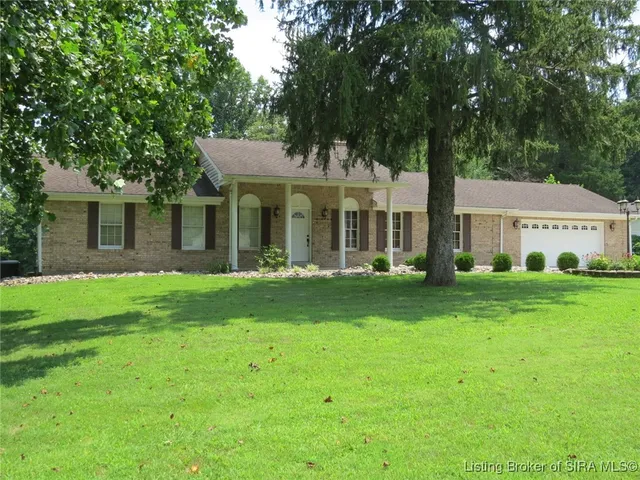 $375,000 | 6950 Pioneer Trail Northeast, Georgetown, IN 47122