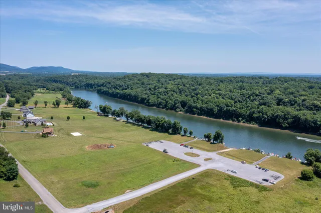 $799,900 | 659 Nimitz Lane, Hedgesville, WV 25427