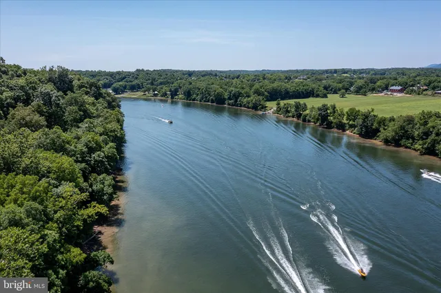 $799,900 | 659 Nimitz Lane, Hedgesville, WV 25427