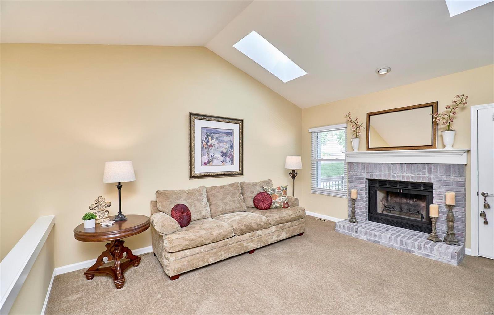 4315 Rockspur Court St. Louis, MO 63128 - Photo 13 of 35 Gallery Image 13
