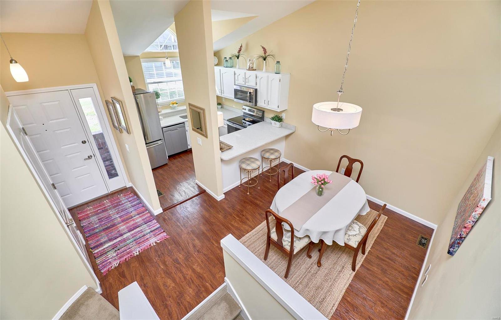 4315 Rockspur Court St. Louis, MO 63128 - Photo 6 of 35 Gallery Image 6