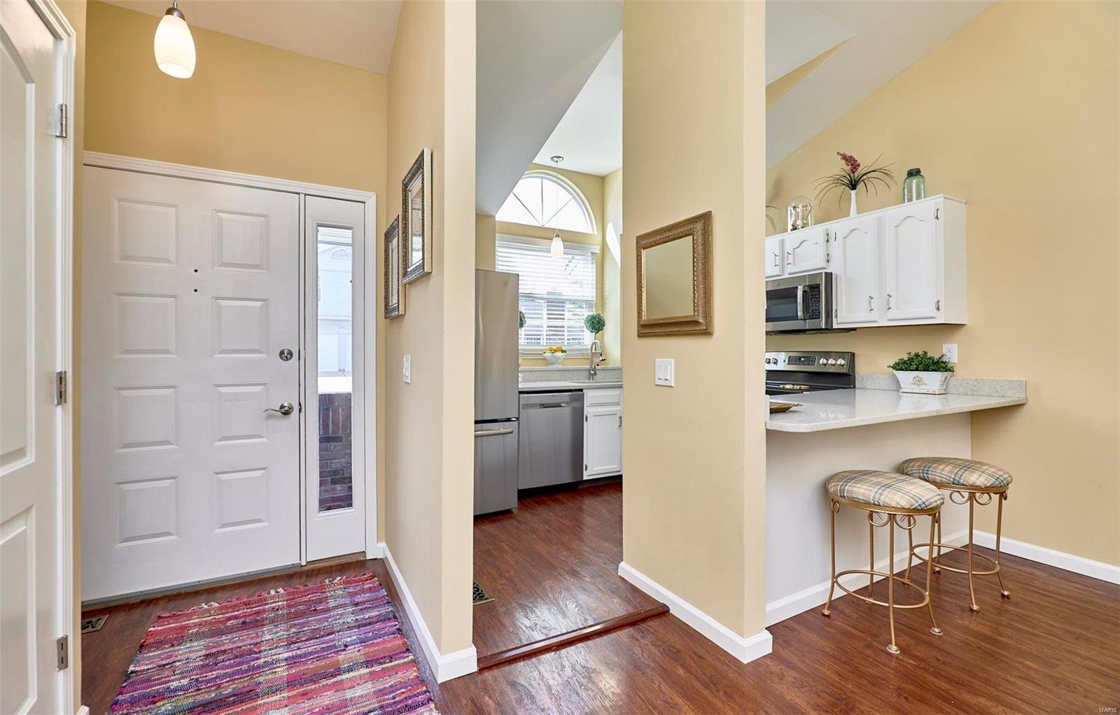 4315 Rockspur Court St. Louis, MO 63128 - Photo 7 of 35 Gallery Image 7