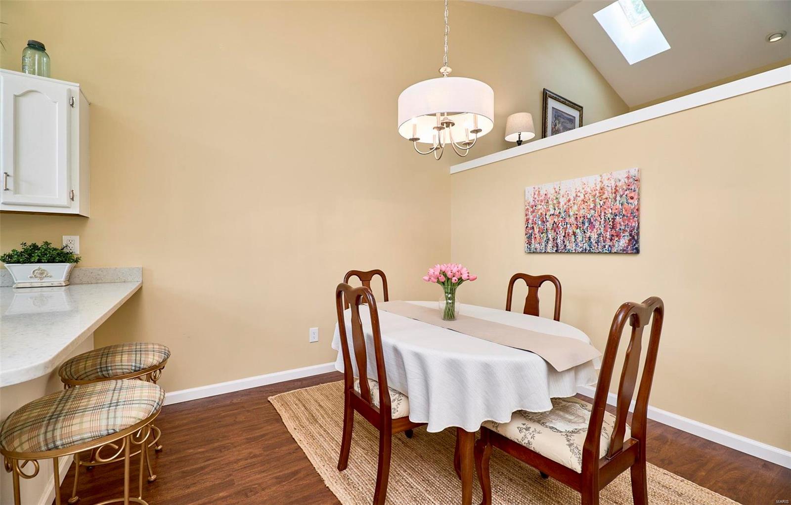 4315 Rockspur Court St. Louis, MO 63128 - Photo 8 of 35 Gallery Image 8