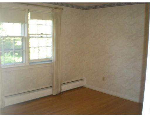 181 Old River Road Lincoln, RI 02865 - Photo 10 of 11 Bedroom.