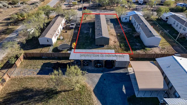 $185,000 | 138 Senisa Drive, Uvalde, TX 78801