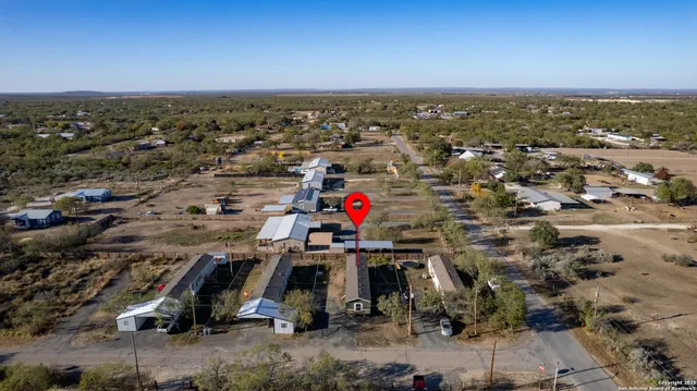 $185,000 | 138 Senisa Drive, Uvalde, TX 78801