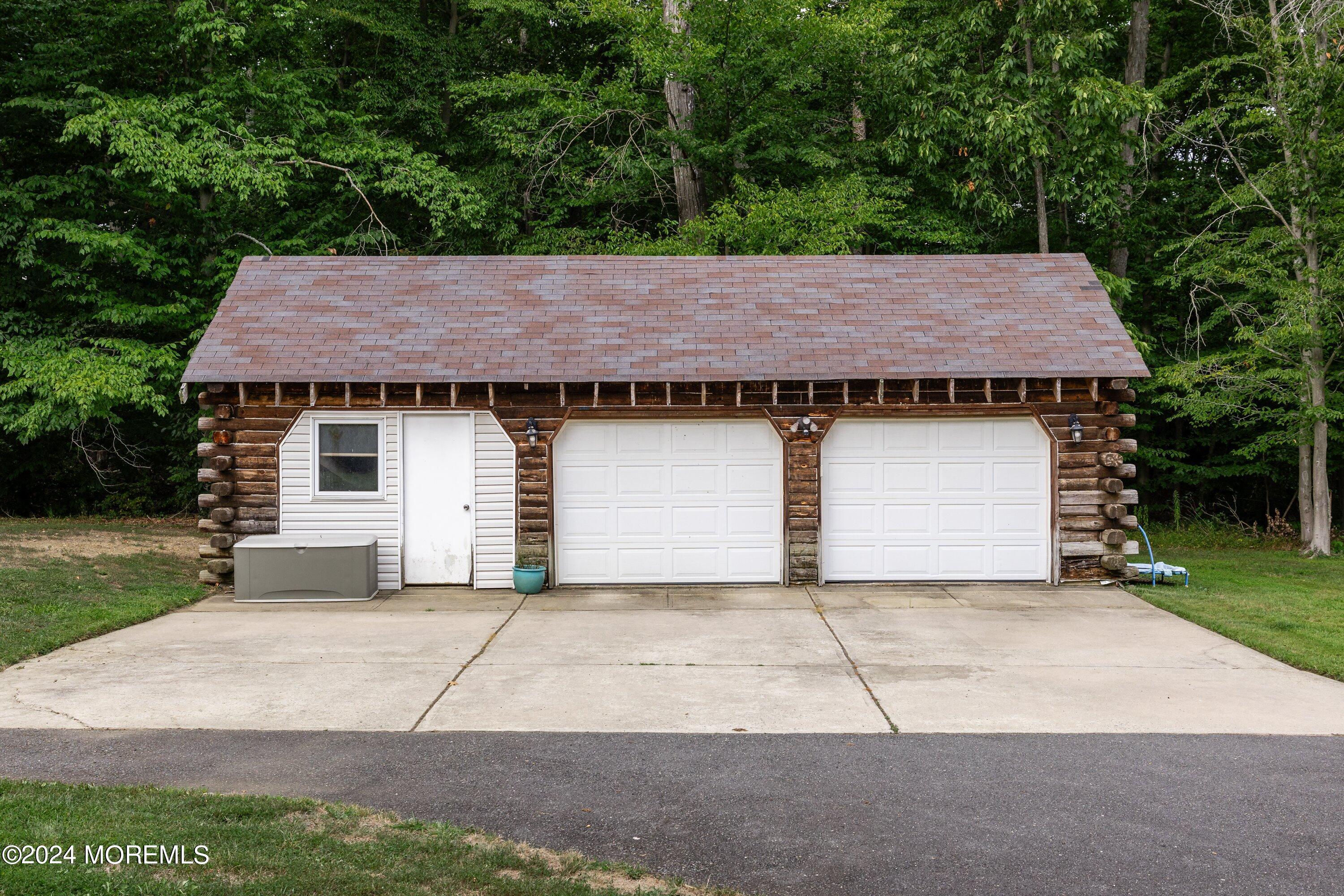 40 Jonathan Holmes Road Cream Ridge, NJ 08514 - Photo 54 of 73 detached garage