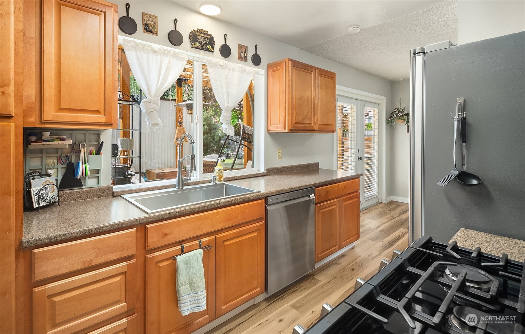 13937 147th Place Southeast Renton, WA 98059 - Photo 12 of 33 Gallery Image 12